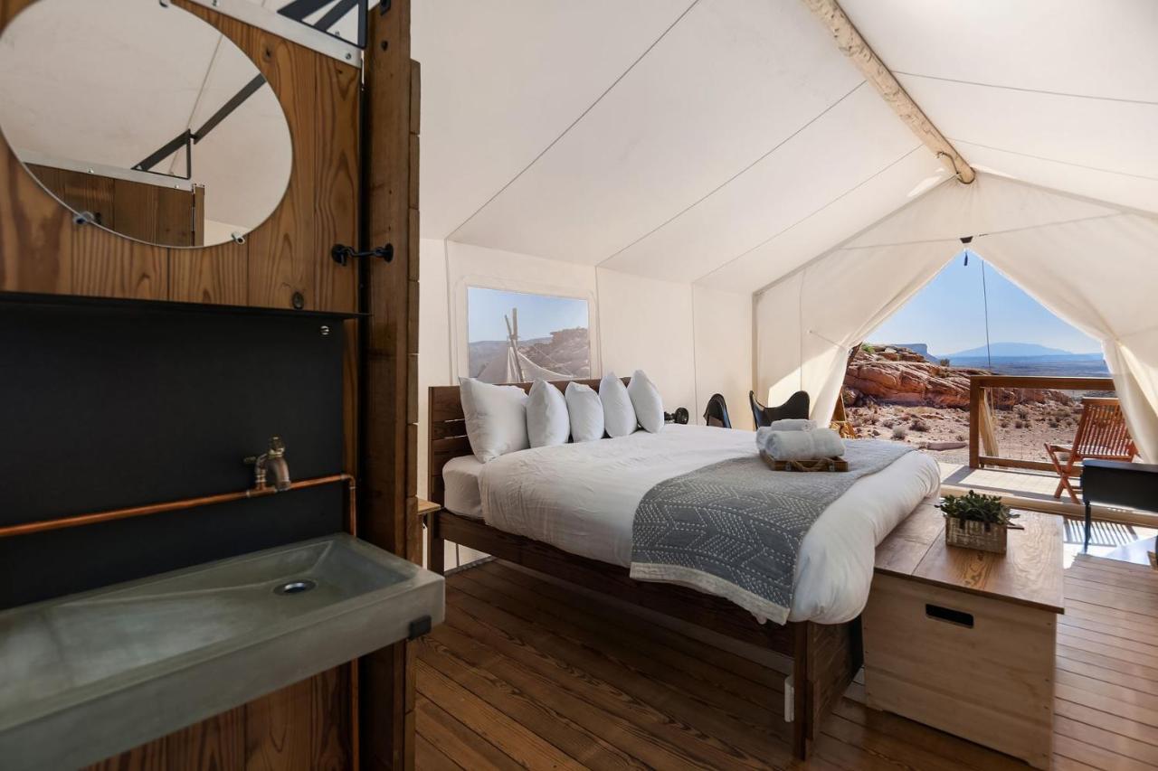 Under Canvas Lake Powell-Grand Staircase บิ๊ก วอเตอร์ ภายนอก รูปภาพ