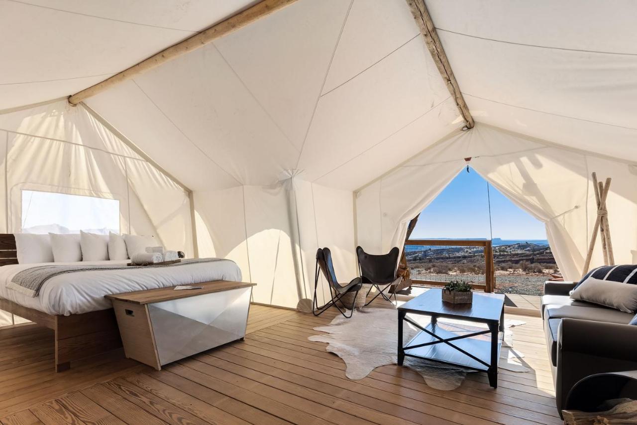 Under Canvas Lake Powell-Grand Staircase บิ๊ก วอเตอร์ ภายนอก รูปภาพ